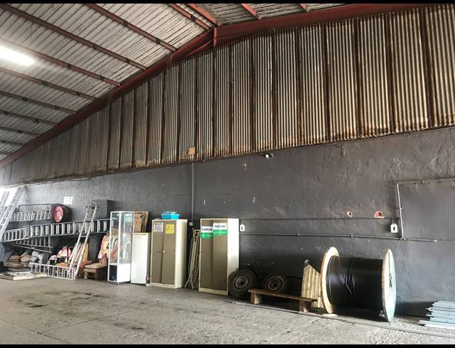 480M² WAREHOUSE TO LET IN GLEN ANIL